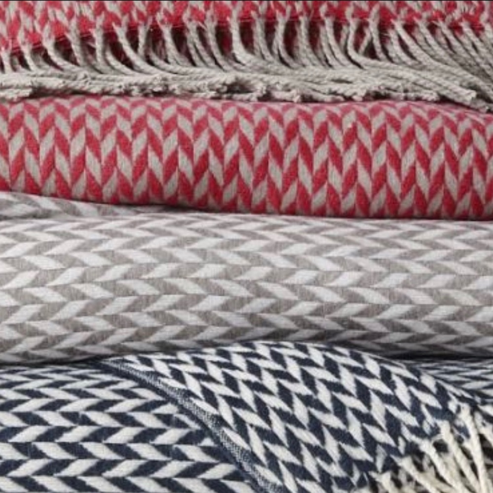NWT West Elm PINK Arrow Jacquard Throw